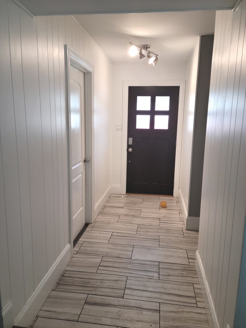 286 Seabury Road Bolingbrook, IL 60440 - Photo 15 of 15 a view of entryway
