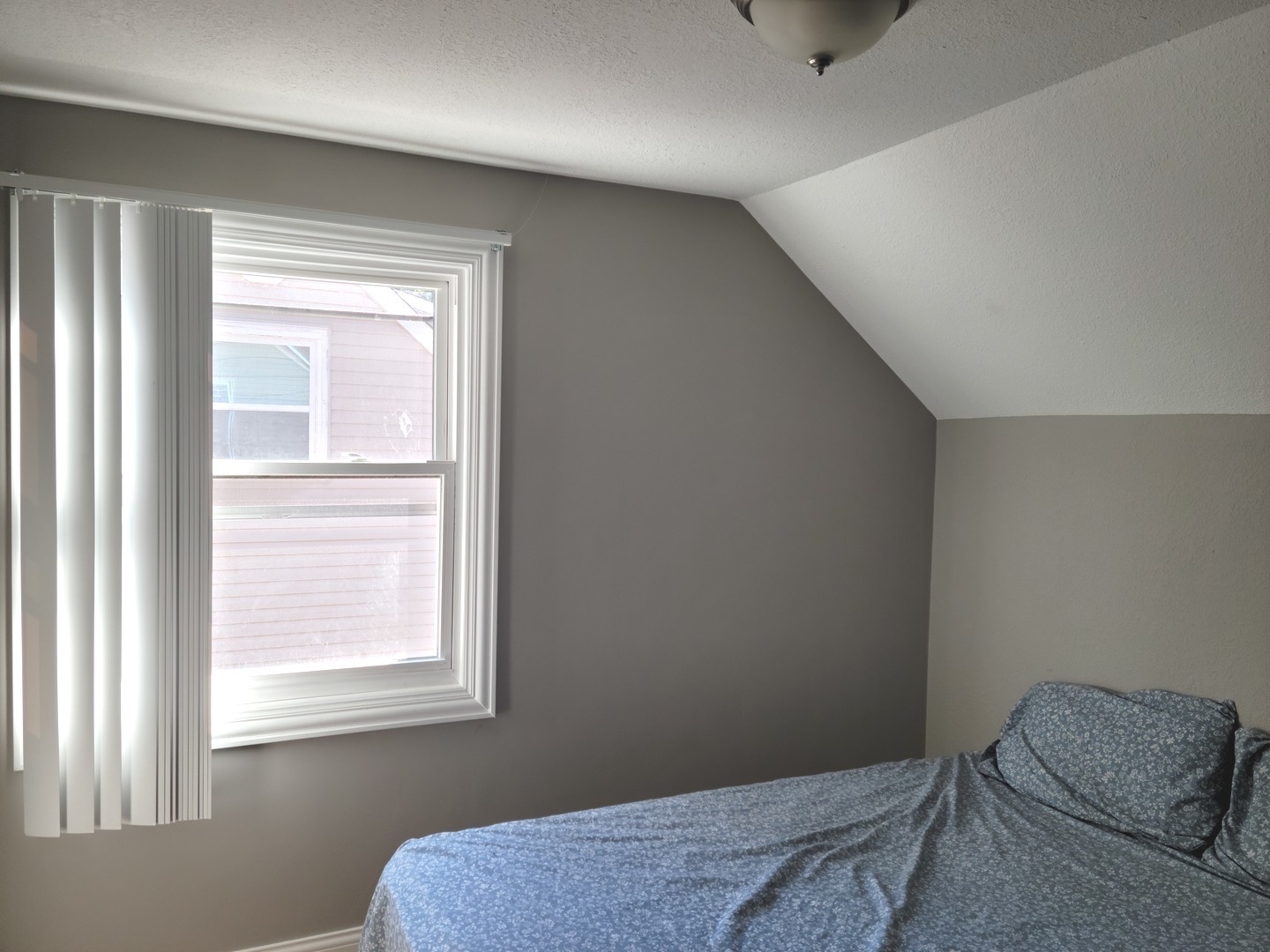 286 Seabury Road Bolingbrook, IL 60440 - Photo 9 of 15 a room with a bed and window