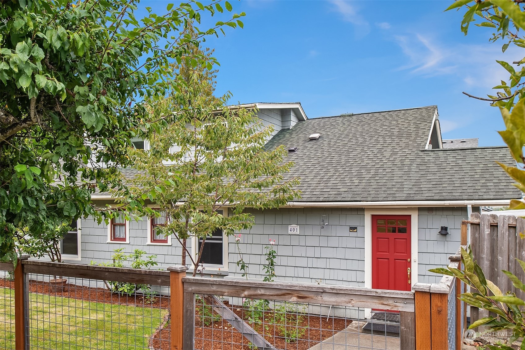 401 Southwest Langston Road Renton, WA 98057 - Photo 2 of 30