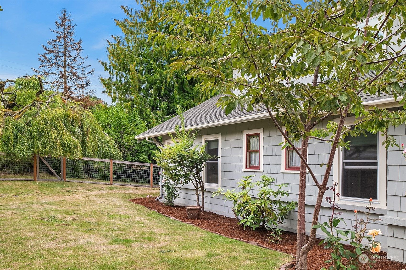 401 Southwest Langston Road Renton, WA 98057 - Photo 6 of 30