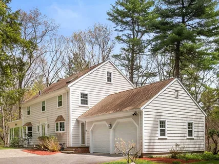 $1,459,800 | 18 Saddle Ridge Road, Dover, MA 02030