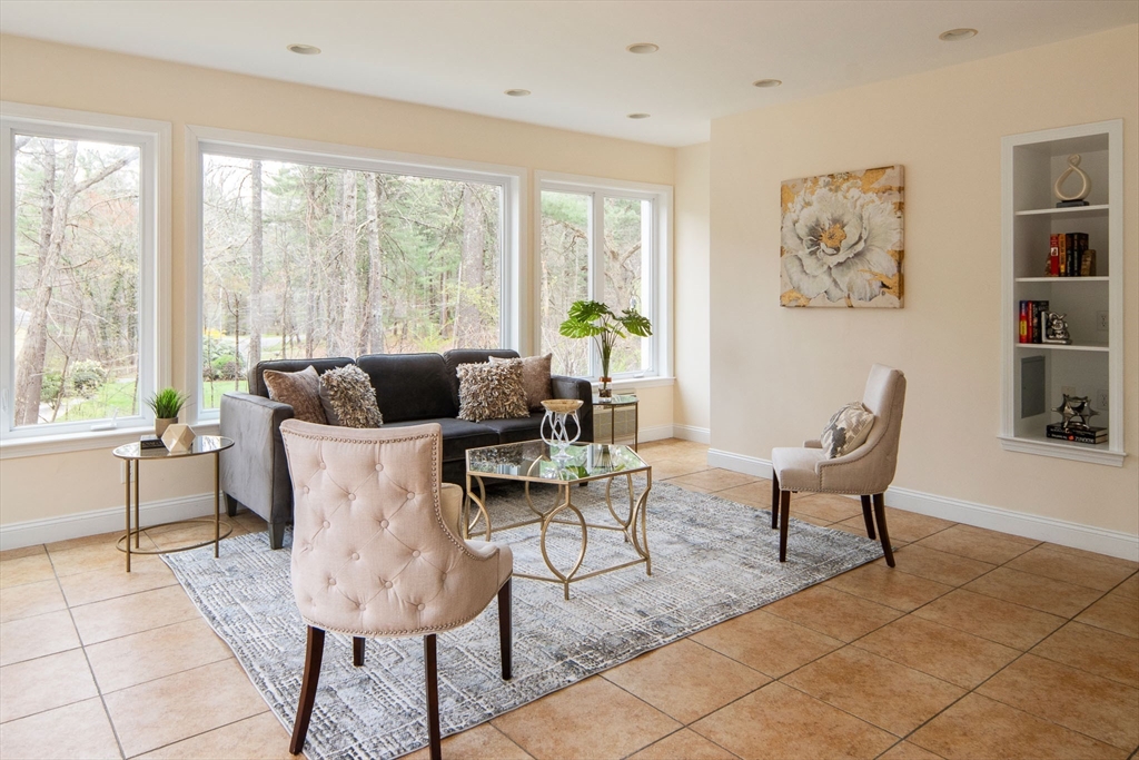 18 Saddle Ridge Road Dover, MA 02030 - Photo 10 of 35