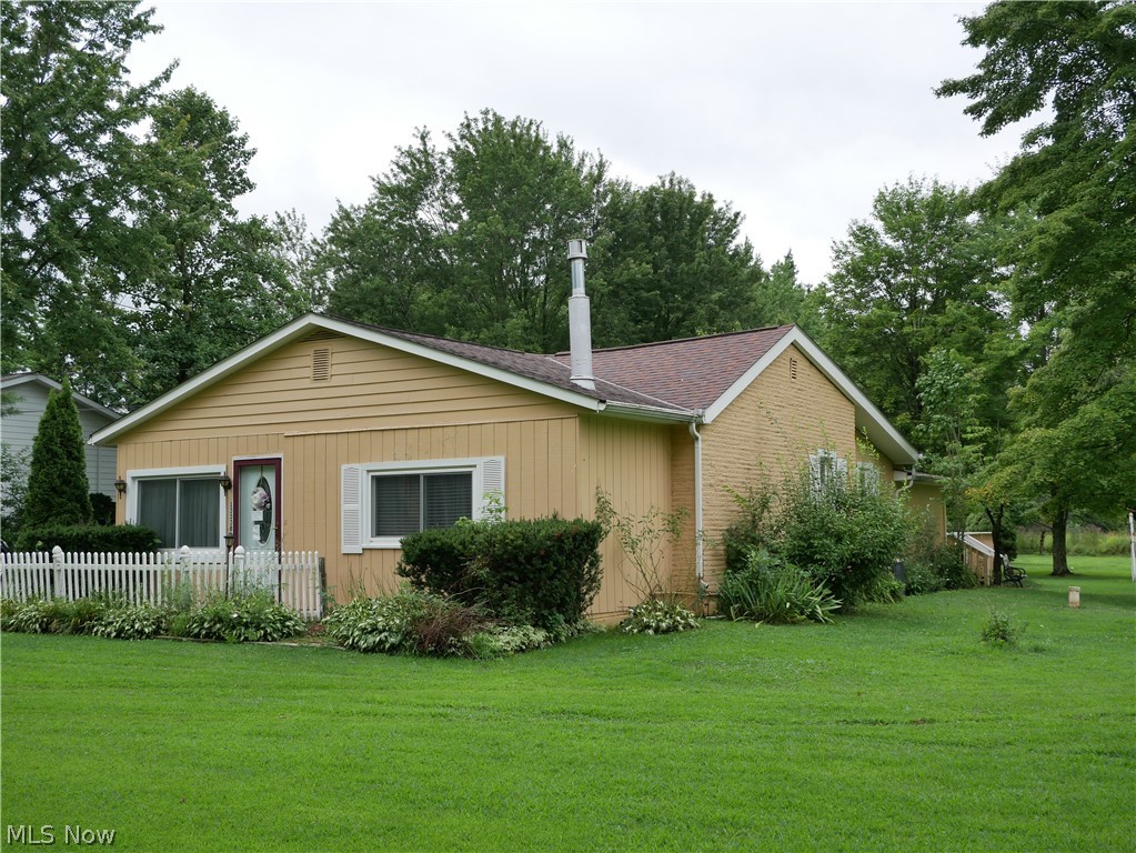 13338 North Boone Road Columbia Station, OH 44028 - Photo 4 of 33