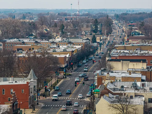 $4,600,000 | 31132-31140 North Milwaukee Avenue, Libertyville, IL 60048