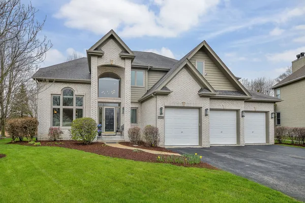 $830,000 | 640 Kendridge Court, Aurora, IL 60502