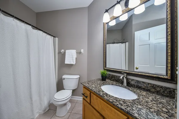 $830,000 | 640 Kendridge Court, Aurora, IL 60502