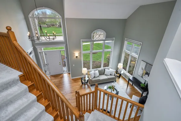 $830,000 | 640 Kendridge Court, Aurora, IL 60502