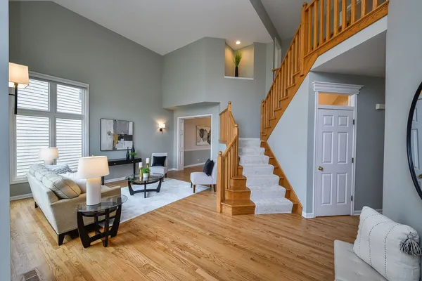 $830,000 | 640 Kendridge Court, Aurora, IL 60502