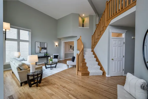 $830,000 | 640 Kendridge Court, Aurora, IL 60502