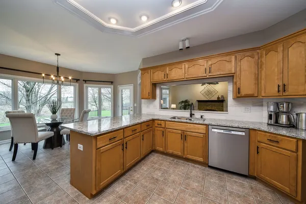 $830,000 | 640 Kendridge Court, Aurora, IL 60502
