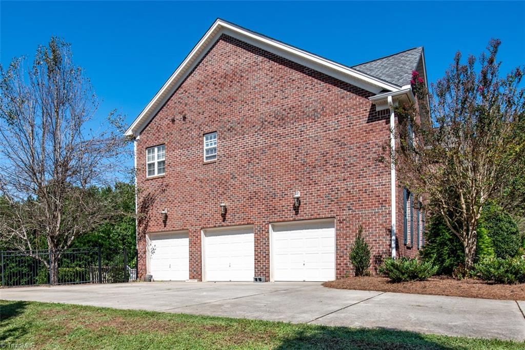 6409 Peppermill Drive Oak Ridge, NC 27310 - Photo 4 of 47