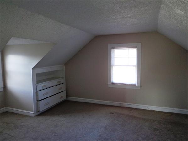 127 Winton Street Springfield, MA 01118 - Photo 9 of 12 Gallery Image 9
