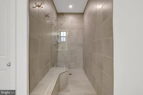 $650,000 | 20941 Bluebird Square, Sterling, VA 20165