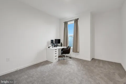 $650,000 | 20941 Bluebird Square, Sterling, VA 20165