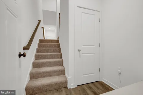 $650,000 | 20941 Bluebird Square, Sterling, VA 20165