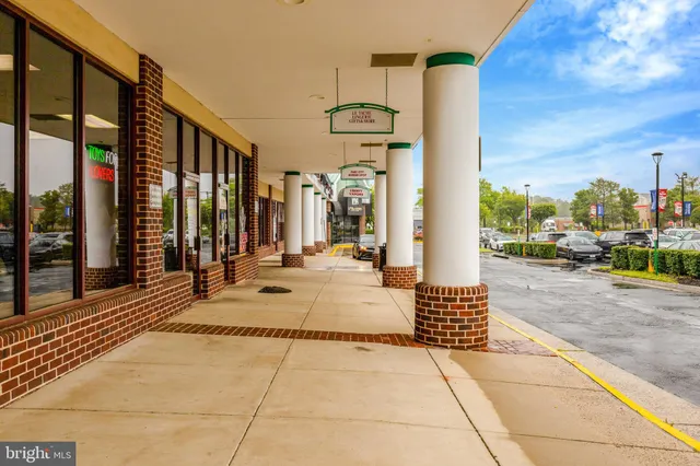 $650,000 | 20941 Bluebird Square, Sterling, VA 20165