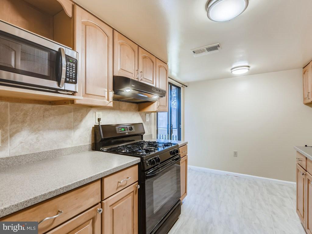5255 West Running Brook Road, Unit 202 Columbia, MD 21044 - Photo 5 of 12 Kitchen view 1