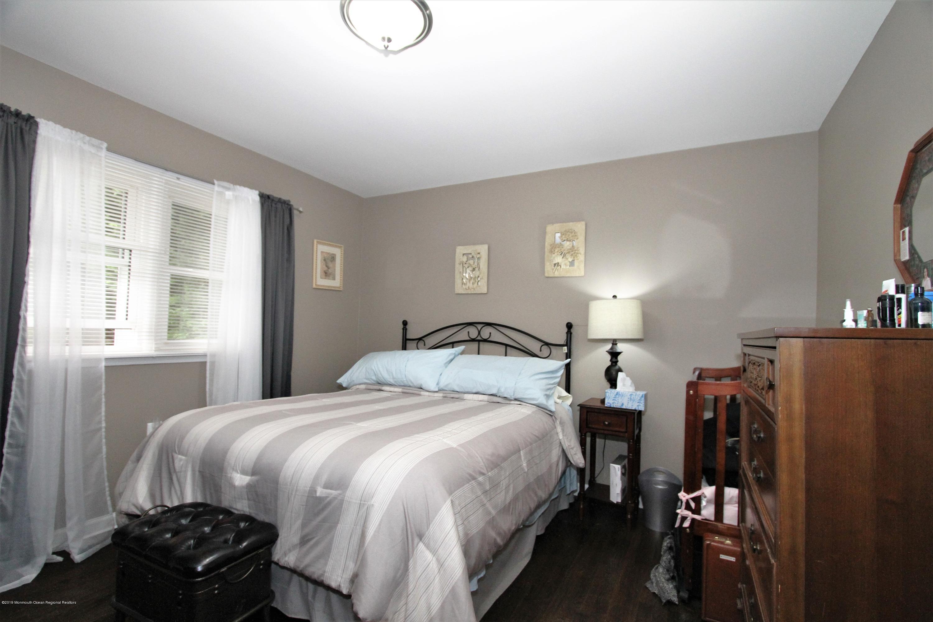7 Jefferson Road Marlboro, NJ 07746 - Photo 24 of 51 IMG_1139
