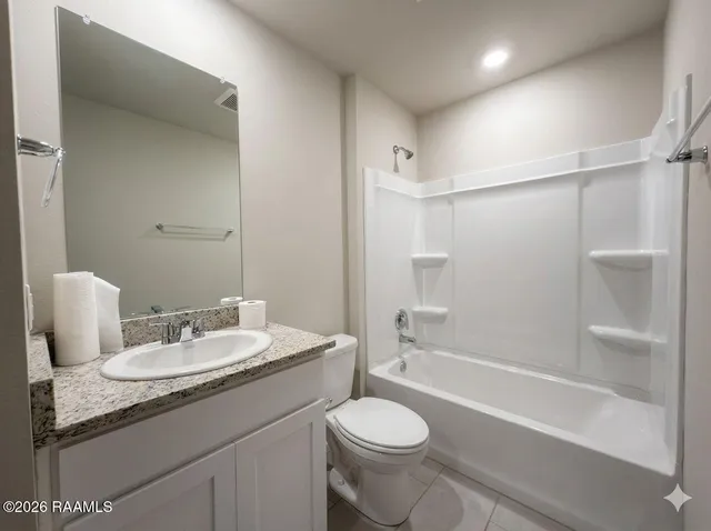 $2,000 | 234 Oak Heights Drive, Duson, LA 70529