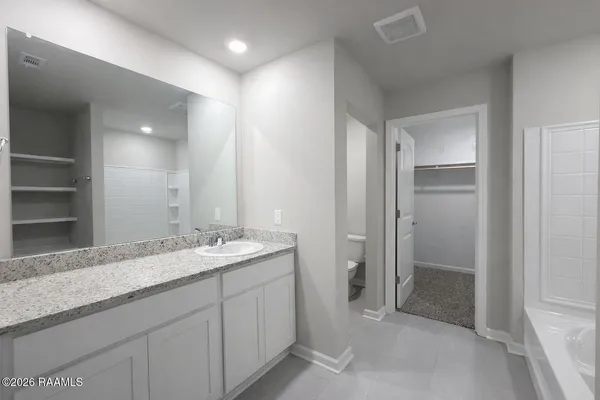 $1,900 | 234 Oak Heights Drive, Duson, LA 70529