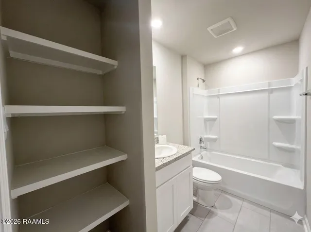 $2,000 | 234 Oak Heights Drive, Duson, LA 70529