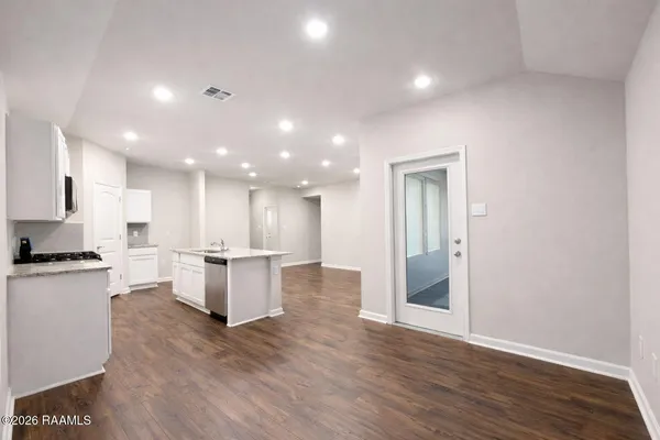 $1,900 | 234 Oak Heights Drive, Duson, LA 70529