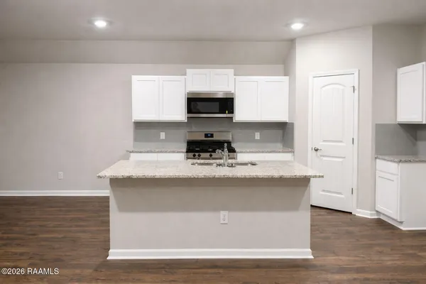 $1,900 | 234 Oak Heights Drive, Duson, LA 70529