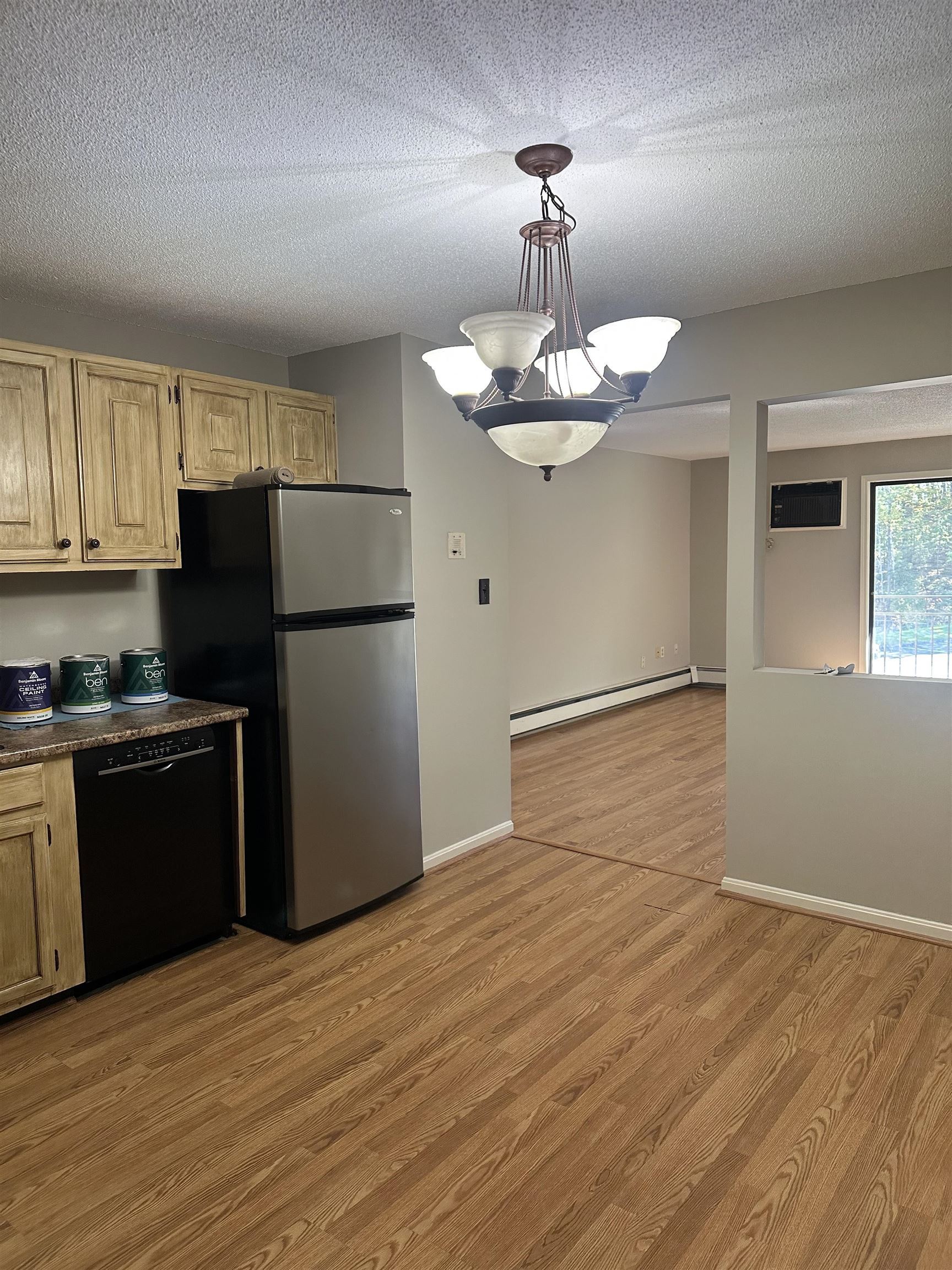 23 Country Club Drive, Unit 39 Manchester, NH 03102 - Photo 5 of 12