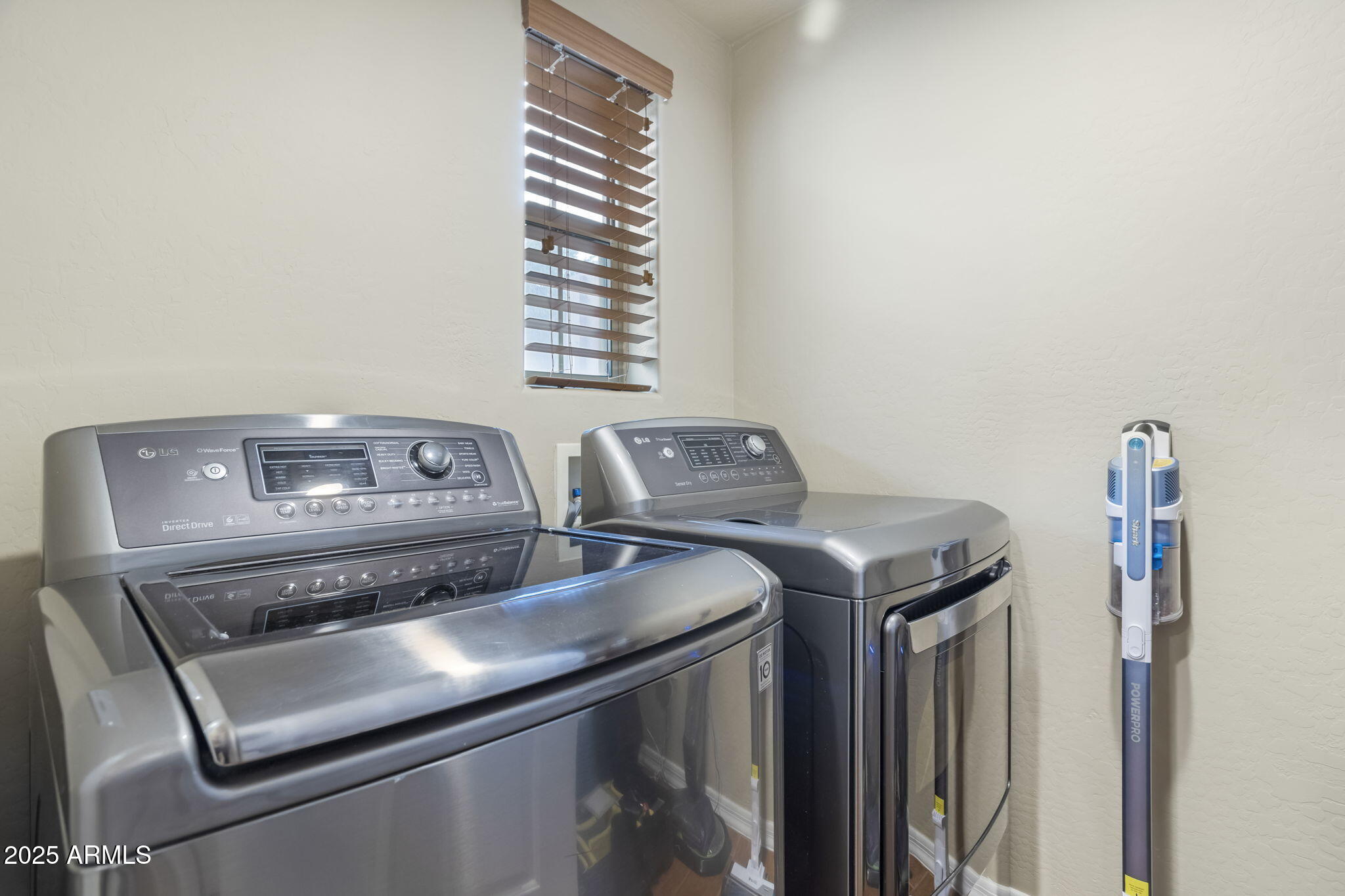 3935 East Rough Rider Road, Unit 1056 Phoenix, AZ 85050 - Photo 12 of 13 3935 E Rough Rider Rd 1056 Phoenix - 205