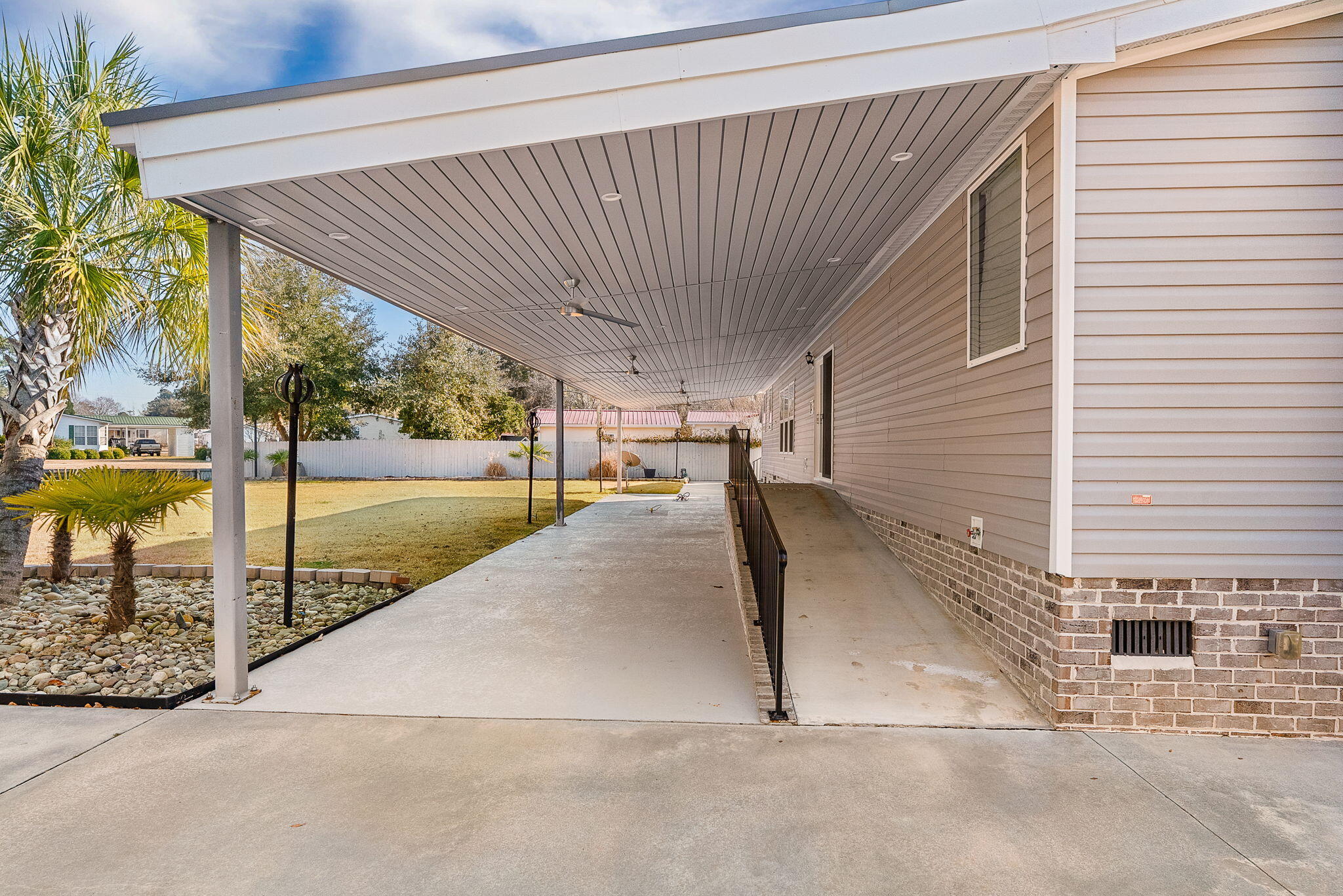 113 Sparrow Street Bonneau, SC 29431 - Photo 12 of 40 10-web-or-mls-Barclay Media Co 00-10