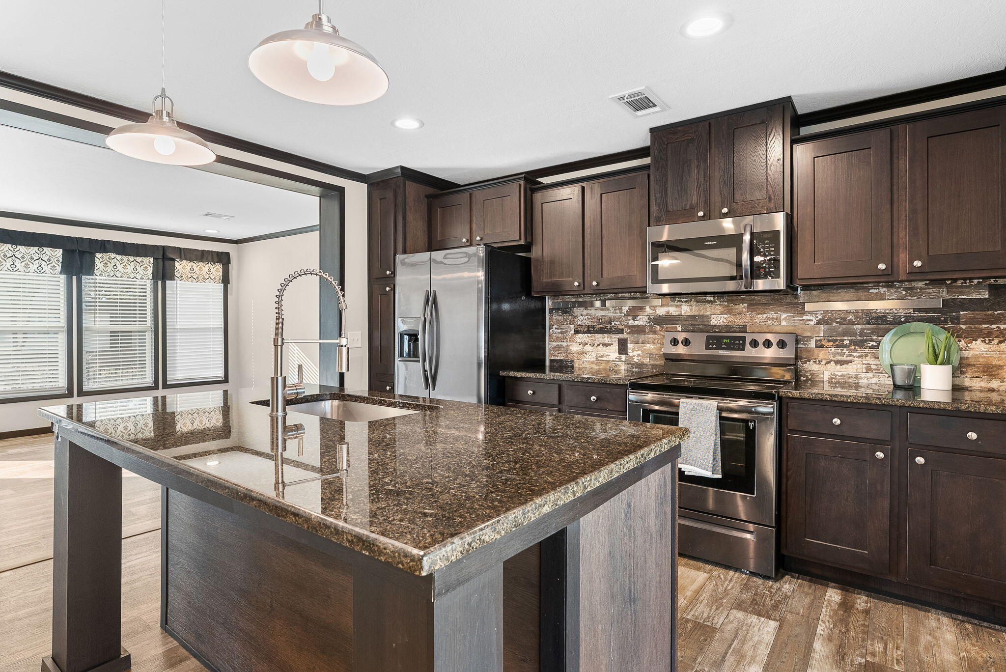 113 Sparrow Street Bonneau, SC 29431 - Photo 37 of 40 34-web-or-mls-Barclay Media Co 00-34