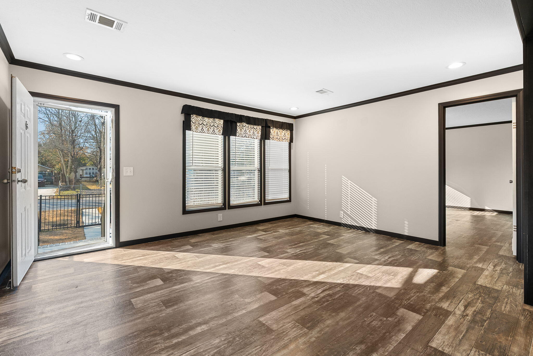 113 Sparrow Street Bonneau, SC 29431 - Photo 40 of 40 28-web-or-mls-Barclay Media Co 00-28