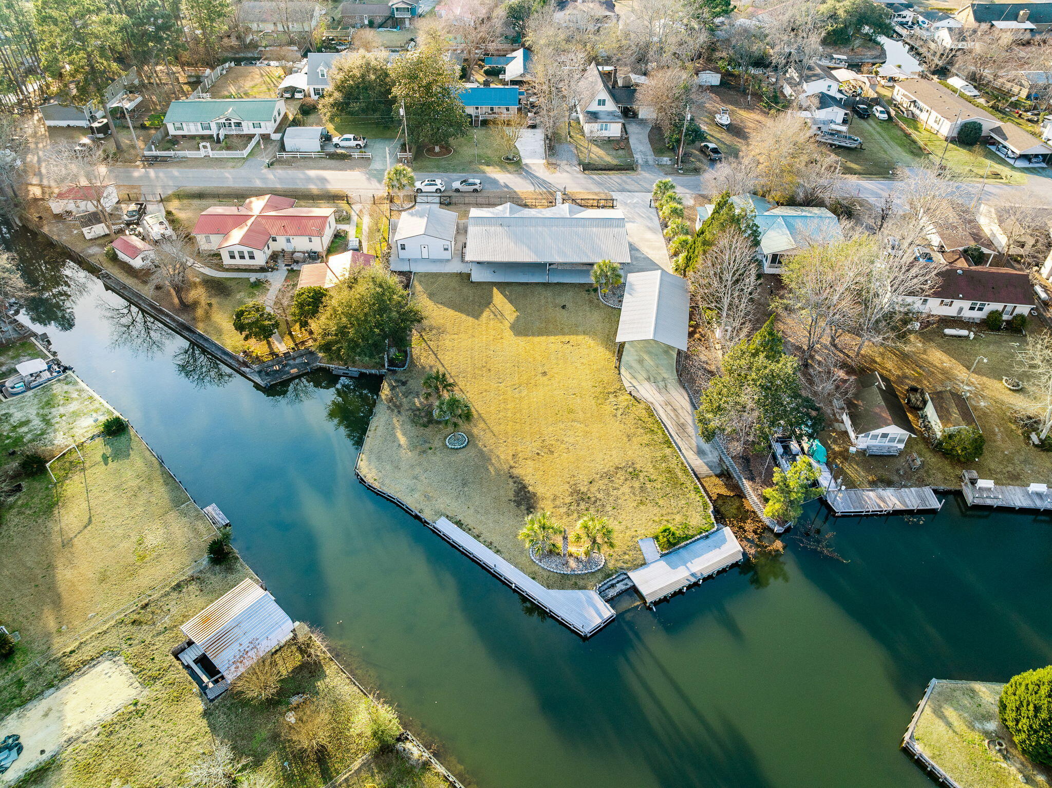 113 Sparrow Street Bonneau, SC 29431 - Photo 4 of 40 65-web-or-mls-Barclay Media Co 00-65