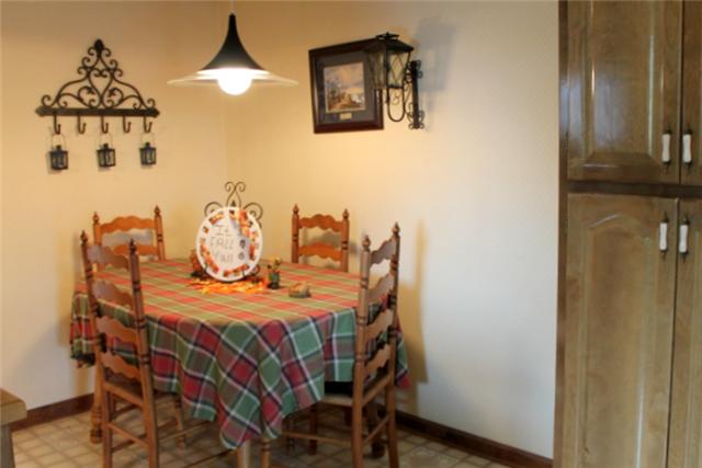 466 Howell Hill Road Kelso, TN 37348 - Photo 6 of 20 Separate Dining area - Built-in Pantry too