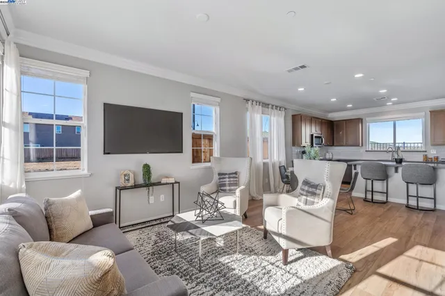 $645,000 | 1481 Monument Lane, Fairfield, CA 94533