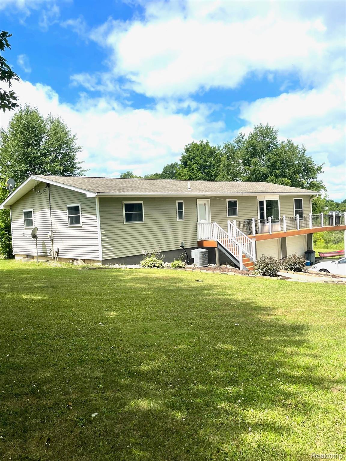 8244 South Vernon Road Durand, MI 48429 - Photo 1 of 24 Gallery Image 1