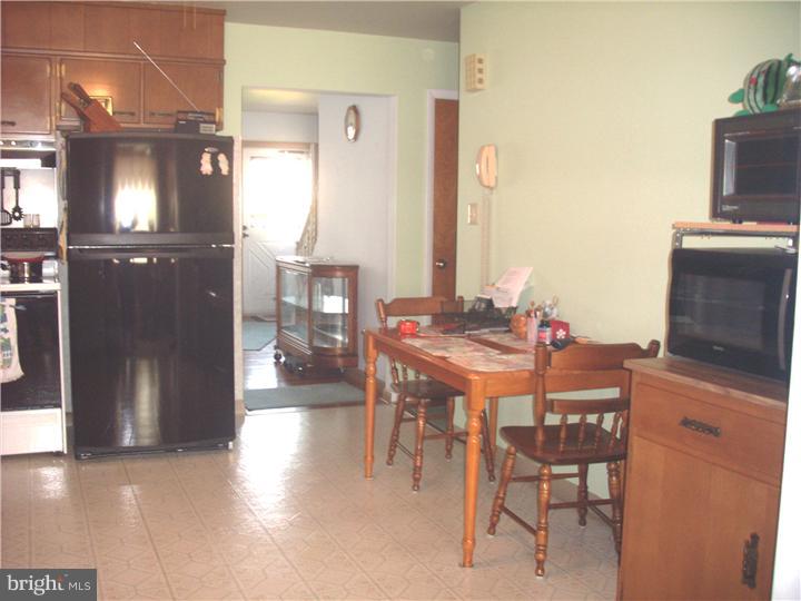 1326 Wingate Avenue Reading, PA 19607 - Photo 11 of 25 Kitchen