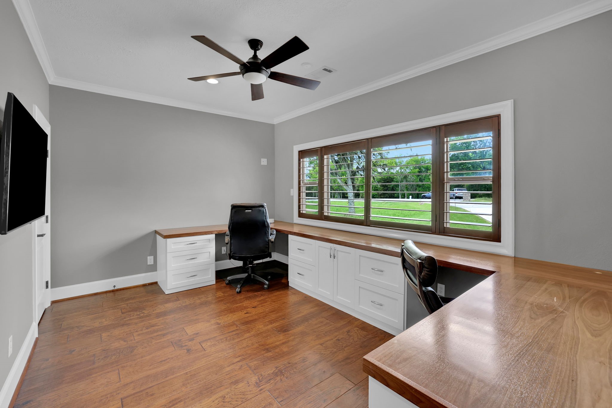 260 Legacy Blvd Point Point Blank, TX 77364 - Photo 35 of 46 This bedroom is currently set up as an office but can easily be converted back to a bedroom