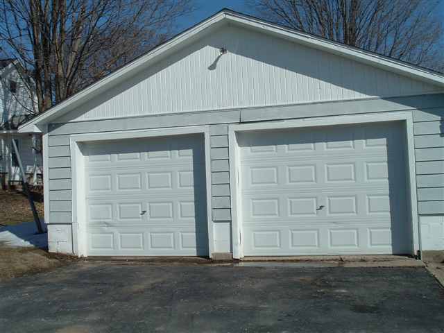1995 West Fairview Road Freeport, IL 61032 - Photo 3 of 9 Gallery Image 3