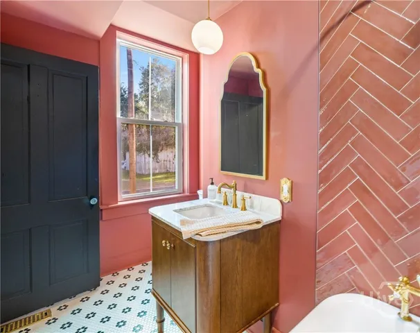 $650,000 | 301 Church Street, Guyton, GA 31312