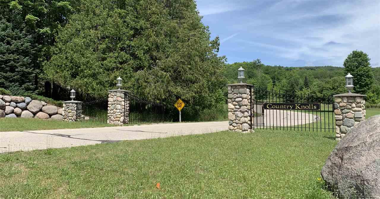 6749 South Pleasantview Road Harbor Springs, MI 49740 - Photo 2 of 8 Entrance