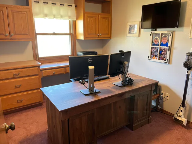 $317,500 | 2550 Pecan Street, Green Bay, WI 54311