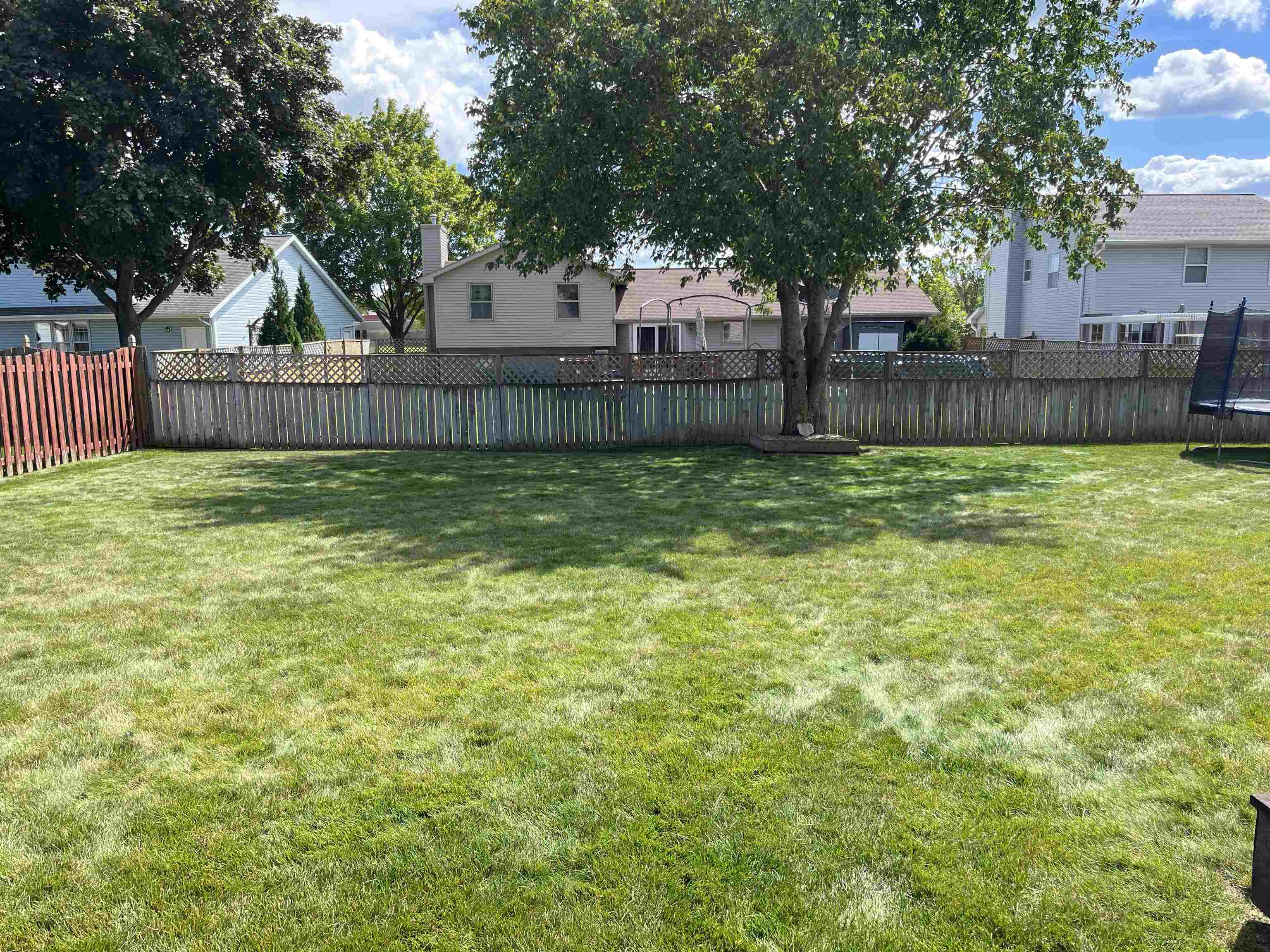 2550 Pecan Street Green Bay, WI 54311 - Photo 17 of 18