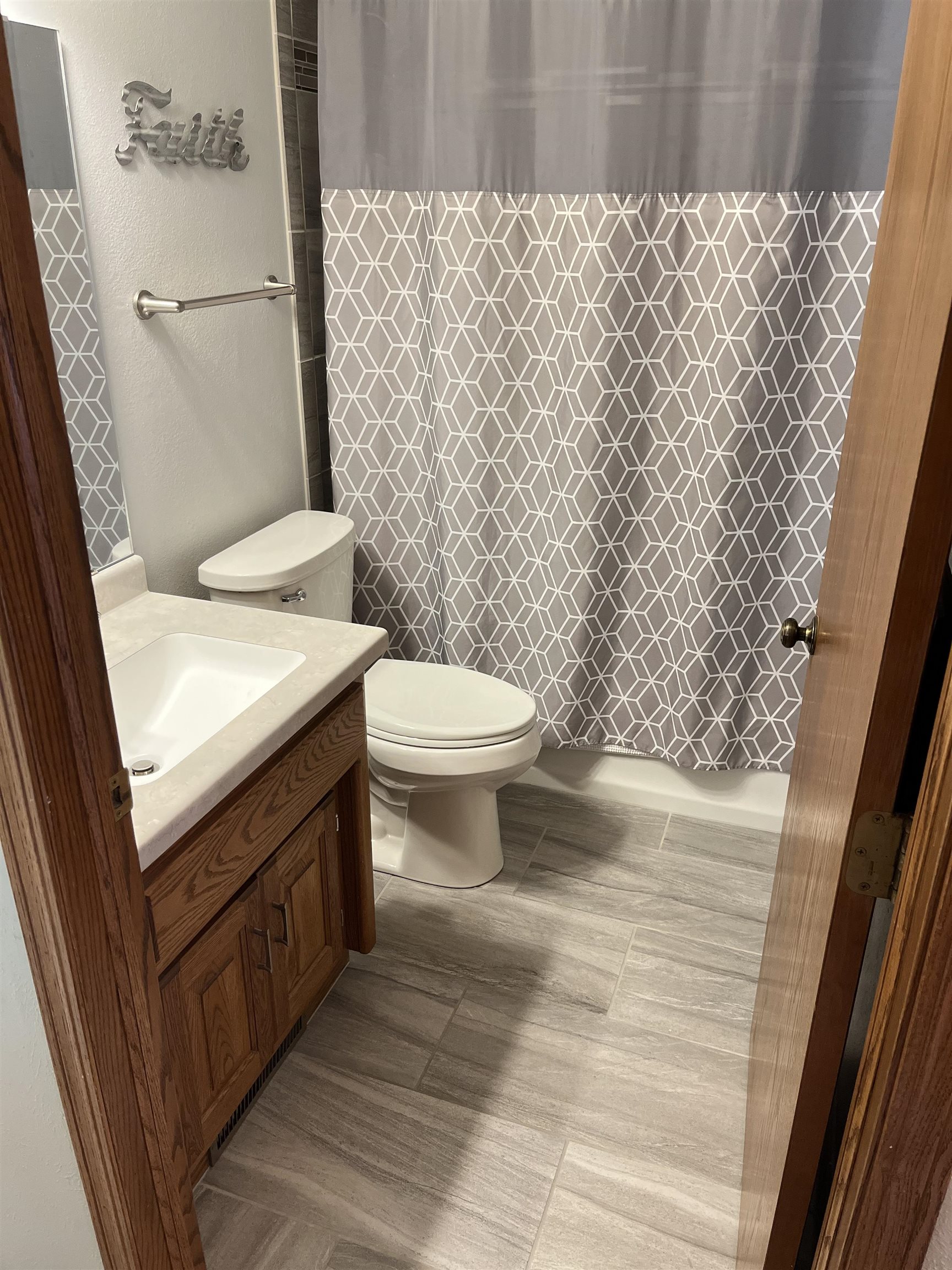 2550 Pecan Street Green Bay, WI 54311 - Photo 9 of 18