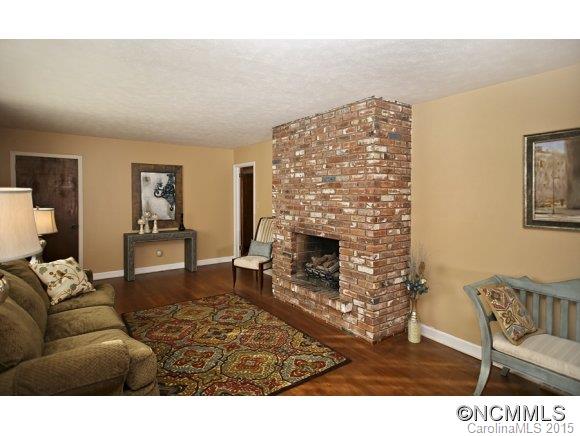 10 Allesarn Road Asheville, NC 28804 - Photo 6 of 24 Gallery Image 6