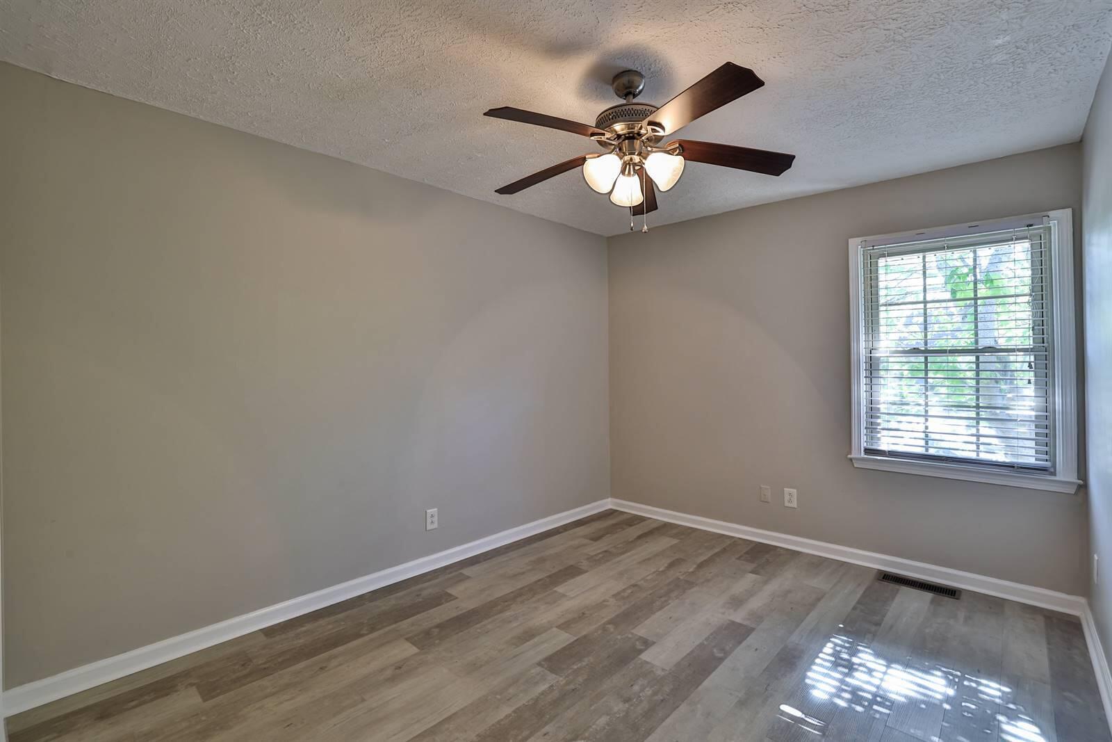 150 Regency Point Path Lexington, KY 40503 - Photo 14 of 30 015-Bedroom-2