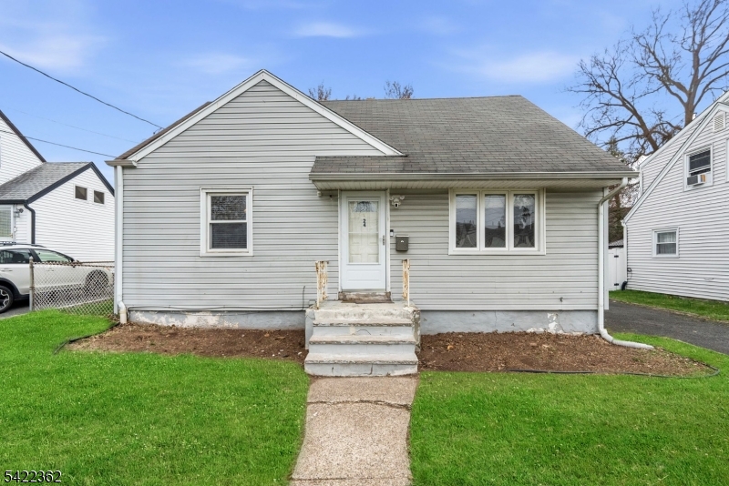 24 Bryant Avenue Bloomfield, NJ 07003 - Photo 2 of 44