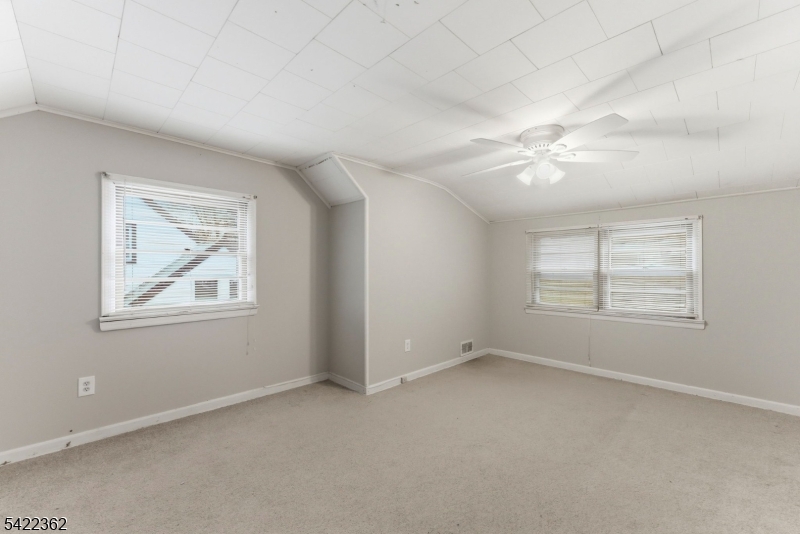 24 Bryant Avenue Bloomfield, NJ 07003 - Photo 22 of 44