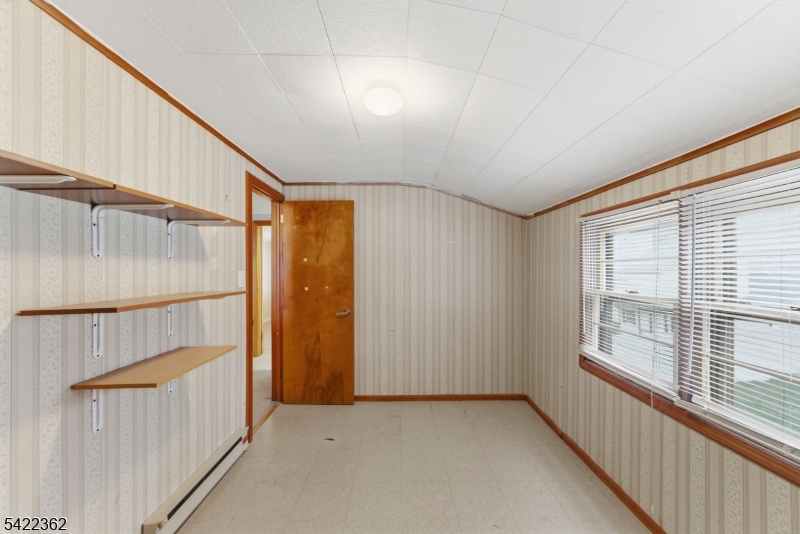 24 Bryant Avenue Bloomfield, NJ 07003 - Photo 25 of 44