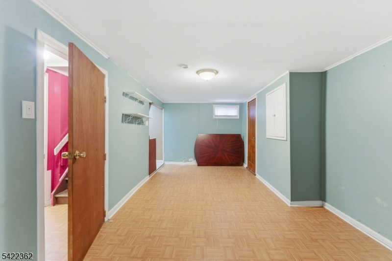 24 Bryant Avenue Bloomfield, NJ 07003 - Photo 28 of 44